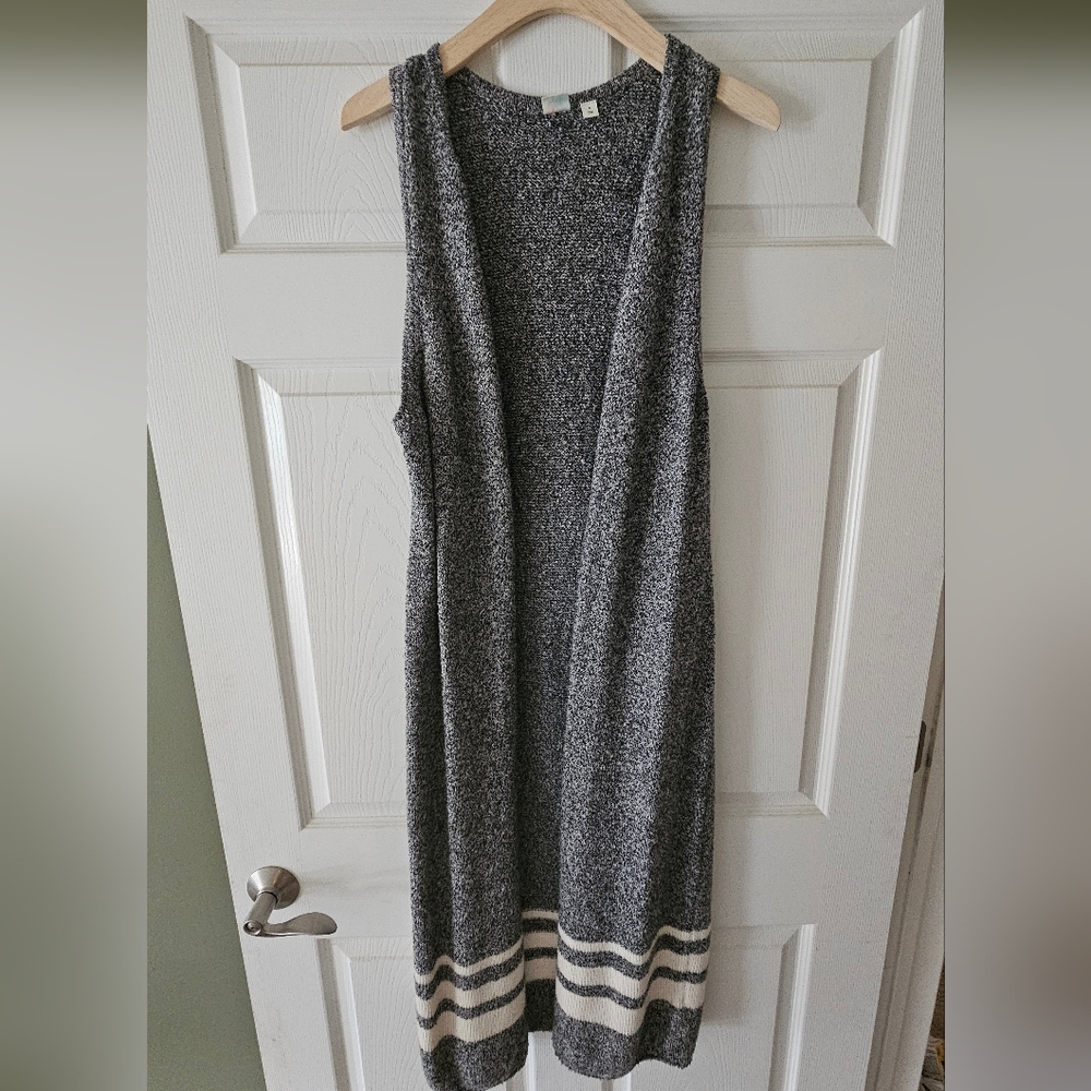GAP Sweater Vest